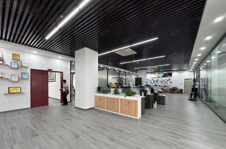 光明将石原房东厂房精装1600平整层，近高速口，带卸货平台