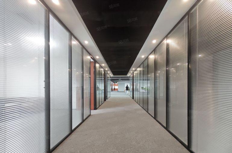 光明凤凰城地铁口原房东6000平精装修厂房出租办公一百平分租