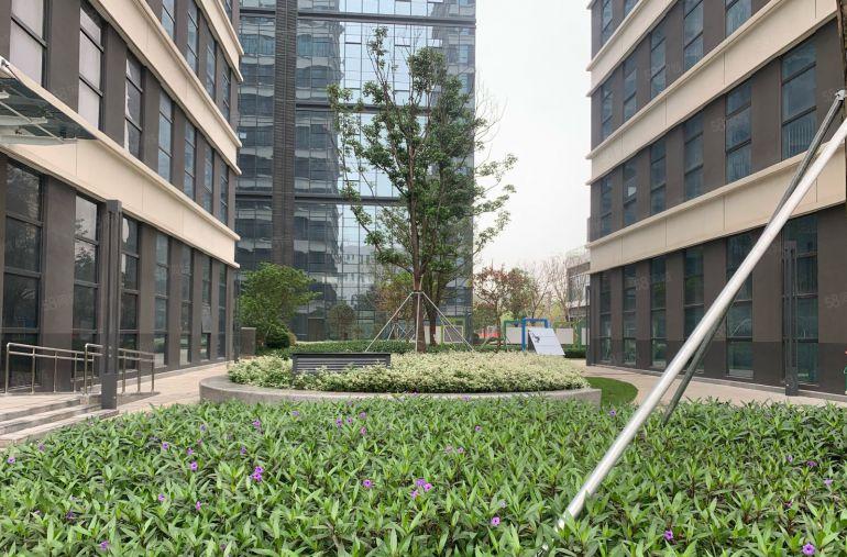 光明区原房东高端研发生产创意园厂房单层面积1400平起租