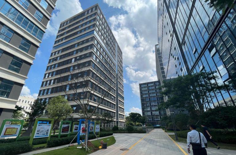 光明8.8万新材料产业示范基地高标准厂房办公出租，免租期长