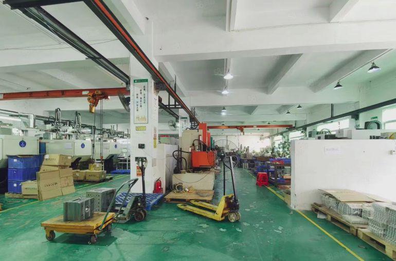 公明原房东独院厂房出租（1~3层4500平，财位坐北朝南）