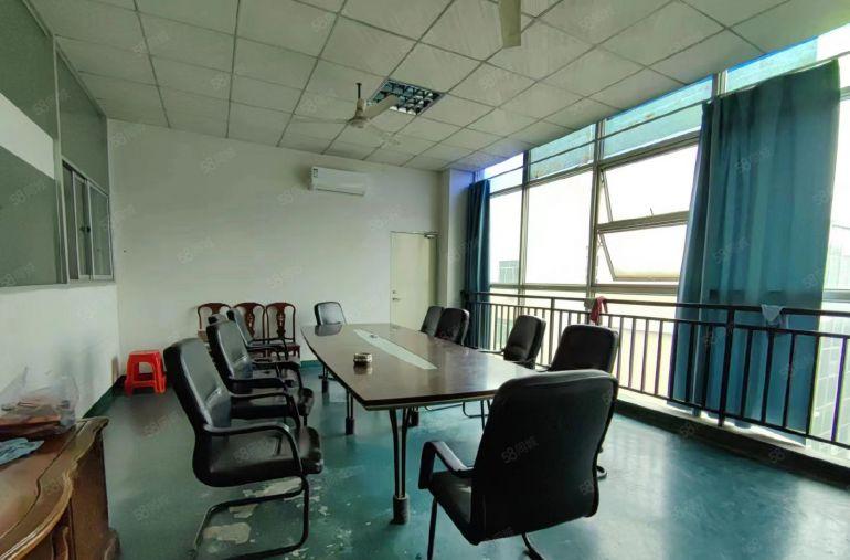 公明精装厂房，仓库出租950平车间干净明亮适合电子，显示屏