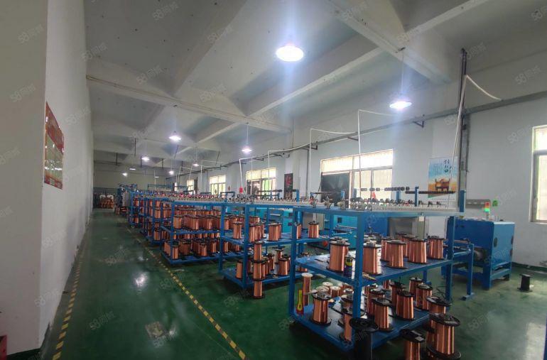 建筑面积出租！光明新出原房东独院厂房3750平，院子空地大！