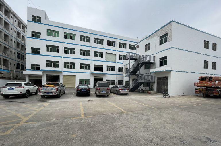 多栋独门独院厂房40000平方米出租 可分租