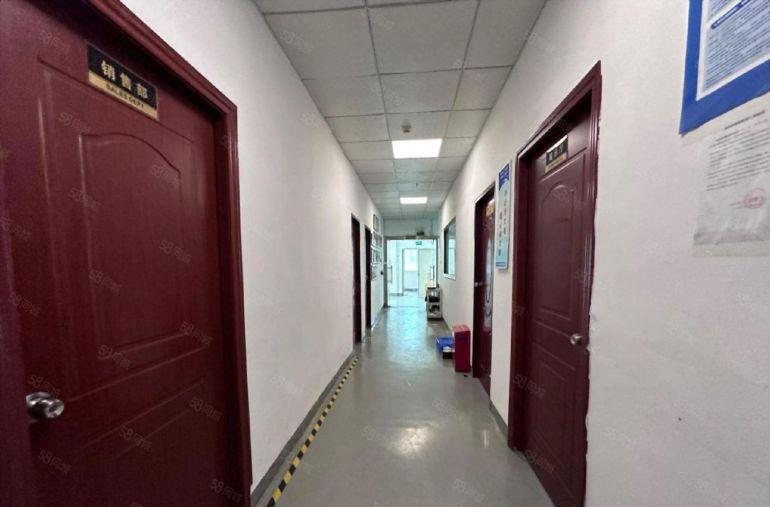 光明本地佬楼上厂房600平精装整层，大型园区，好招工