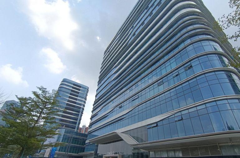 深圳公明高新区楼上2000平精装修办公电商厂房出租200起租