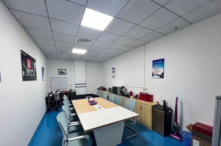 公明原房东厂房出租3楼1300平带精装修办公室出租租金19元