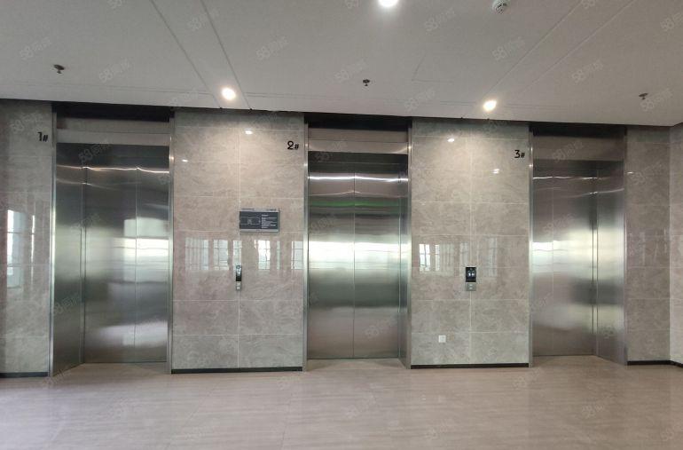 光明凤凰城地铁口花园式全新厂房1260平出租