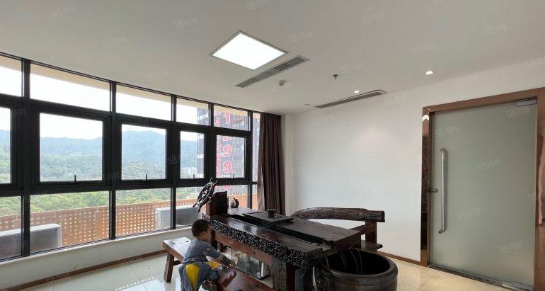 光明凤凰城地铁口 精装修200平5加1格局 带红本物业直租