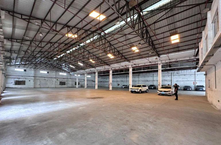 公明原房东独院厂房钢构2800平，滴水8米，现成阁楼办公室