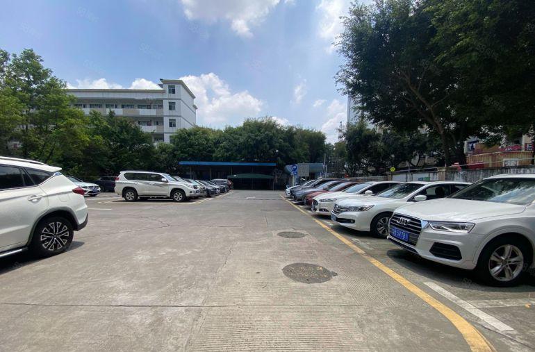 光明公明工业园300至3000平分租精装修厂房一楼仓库出租