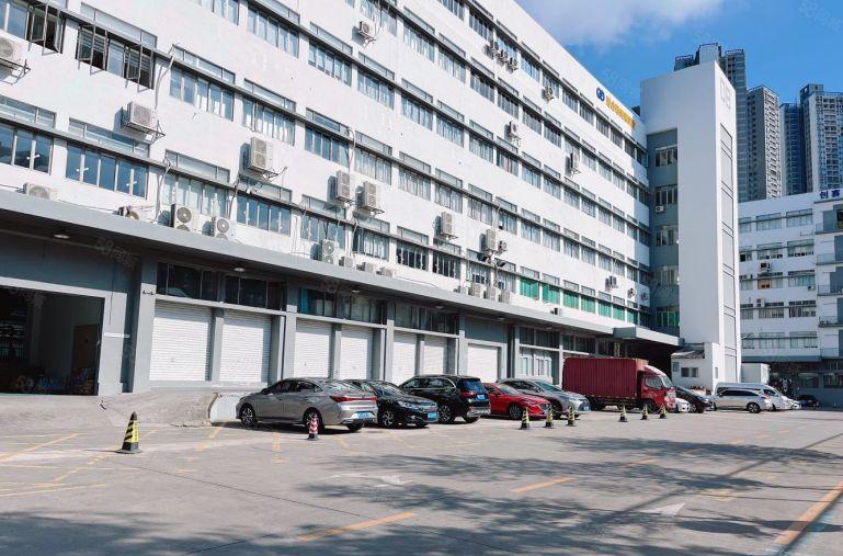 光明公明将石精装修楼上800平无公摊可分租200平已电改