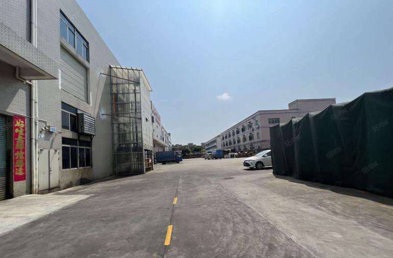 光明一二楼红本厂房各2600平出租带卸货台精装修办公室可分租