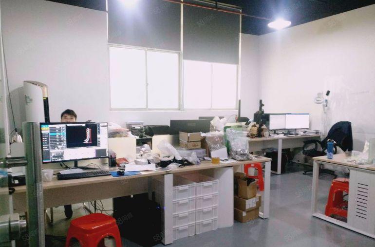 光明公明下村厂房，仓库出租400平可做电子，办公贸易，电商