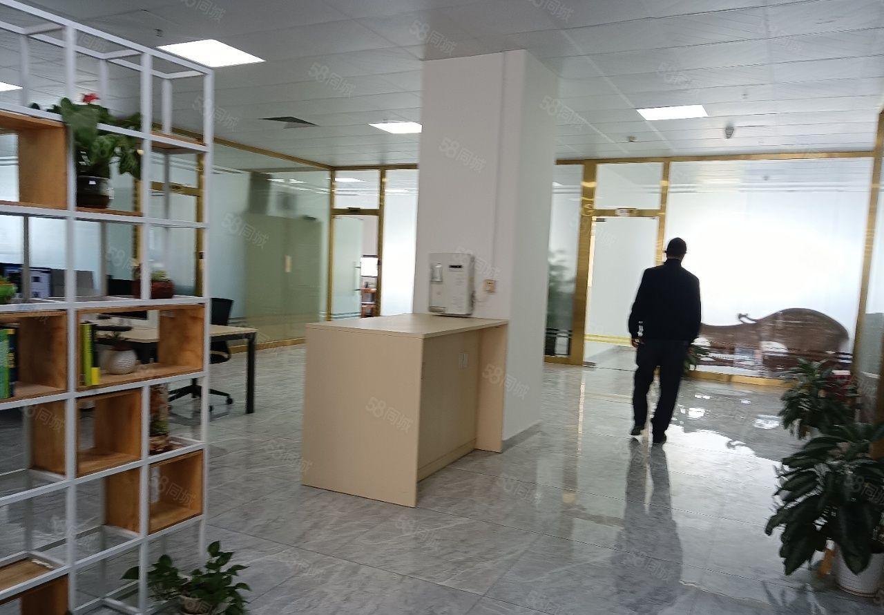 （可分租）蒋石大型工业园新出楼上一整层2440平精装修