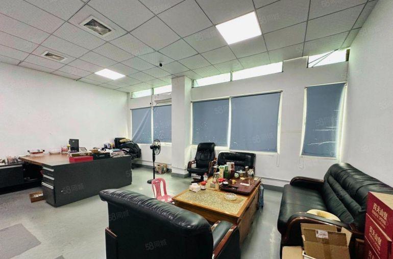 光明厂房100平至1000平出租近地铁站停车位充足 招工方便