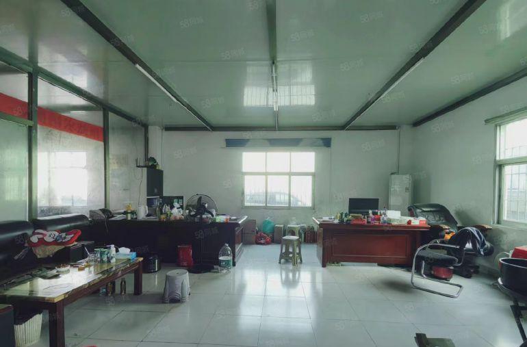 公明圳美光侨路旁钢构厂房1020平，带阁楼办公室，水电主线