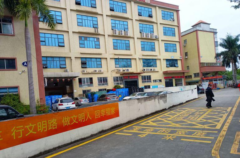 2000平整层光明地铁口附近精装修原房东红本重工业厂房出租