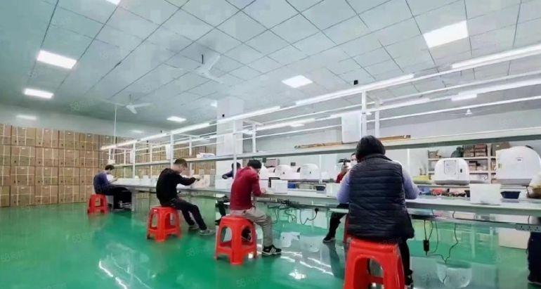 马田街道一手房东整层1500平豪华装修厂房出租 有卸货平台