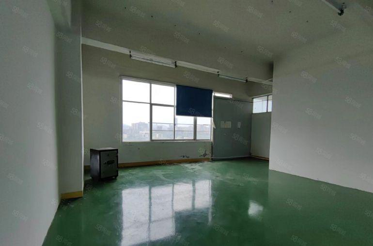 公明唯一靓盘，原房东厂房700平，车间干净明亮，吊好顶