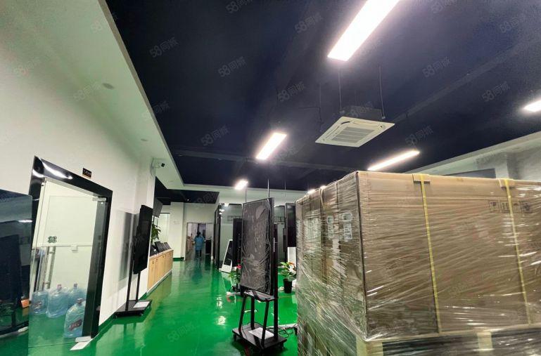 公明马山头楼上整层1500平方精装修原房东厂房出租三吨大货梯