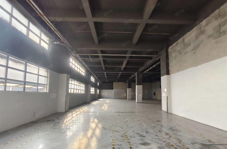 公明楼村地铁口原房东精装修厂房1000平方招租可分租