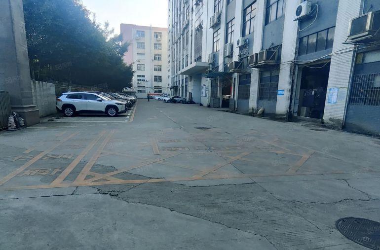 光明公明独栋8层厂房每层1380平大小可分带精装修形象好