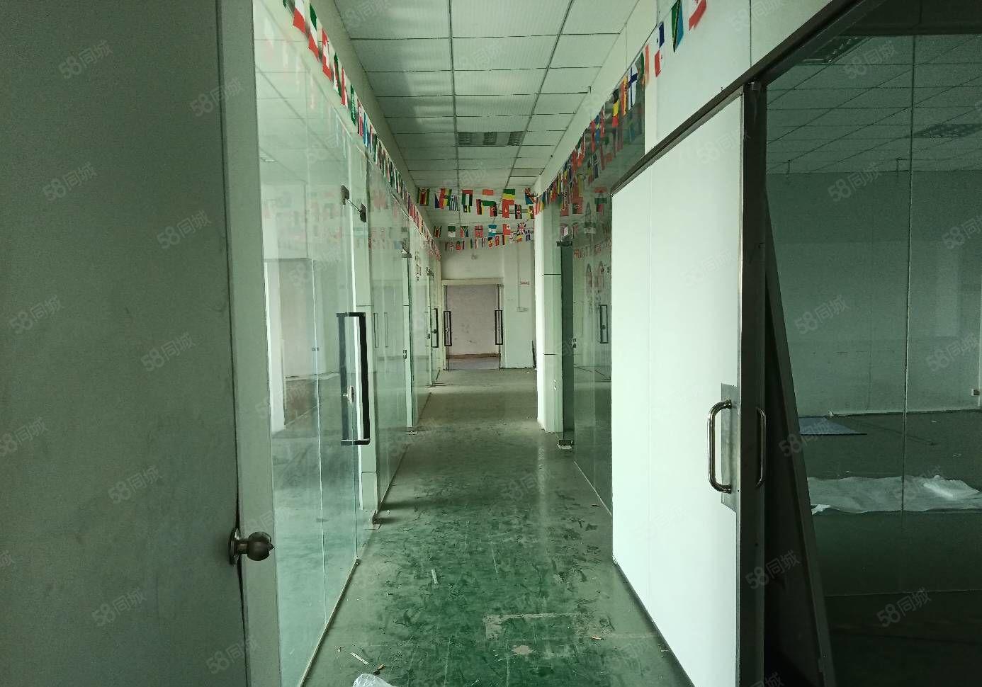 公明上村新出厂房独院面积4380平米   宿舍600平米