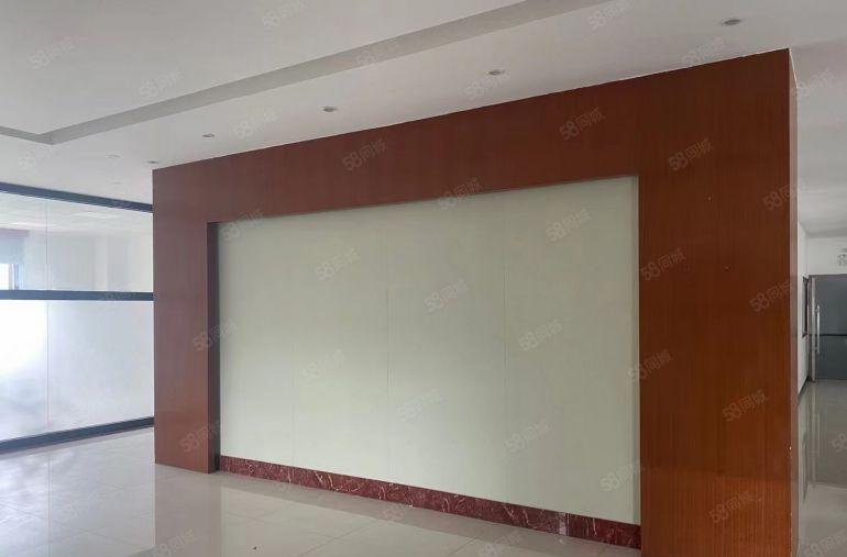 光明将石新出原房东独院厂房3000平。实际面积出租，水电齐全