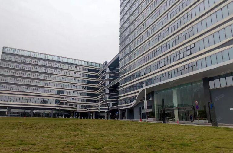 光明地铁口500平起全新红本厂房特价出租