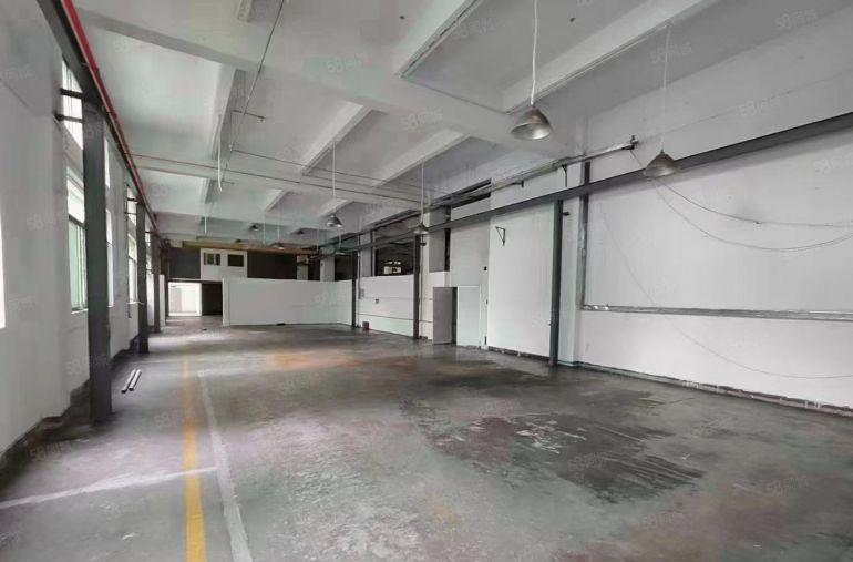 公明西田标准厂房一楼出租1200平高5.5米带行车，园区电改