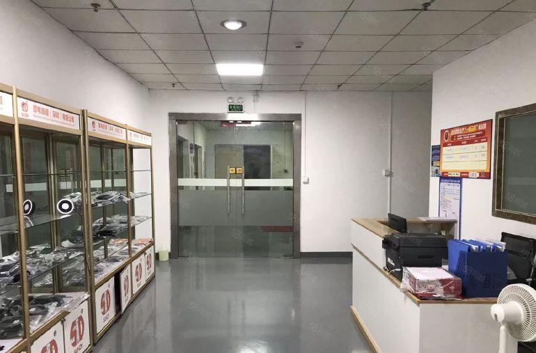 （李松朗厂房出租500平）办公贸易，电商仓库，电子的