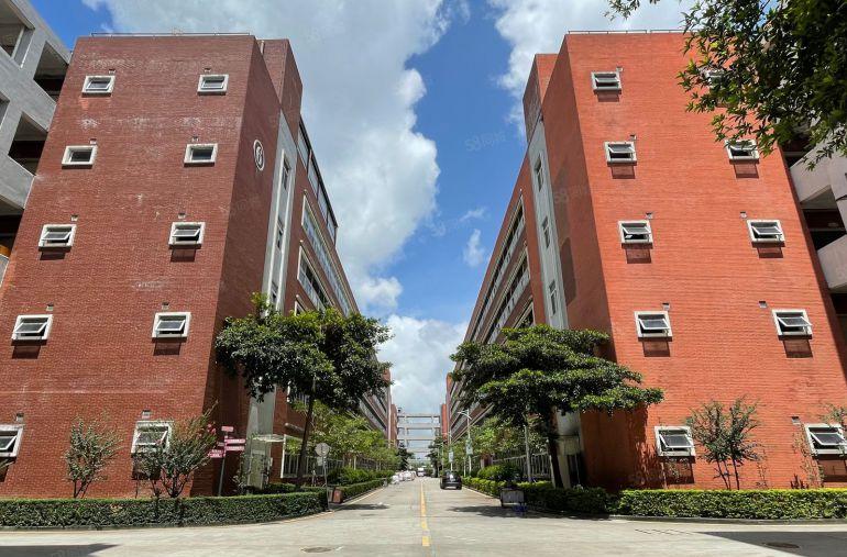 光明地铁口工业园区200平至1000平方厂房出租仓库出租