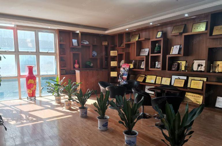 光明大型工业区2000平厂房出租红本原房东可分租能办环评