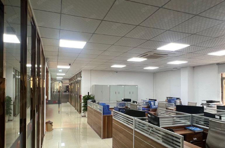 光明大街地铁站3楼600平4楼400平豪装 车位充足