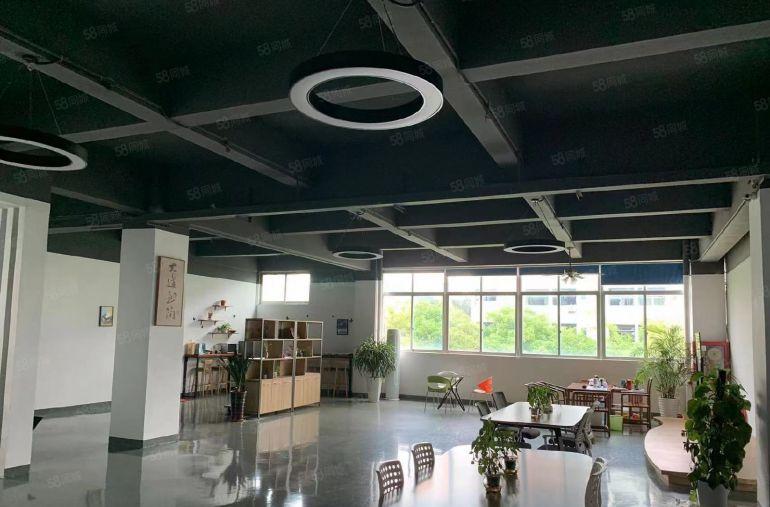 公明楼村光侨路边上厂房（1466平，豪华装修，适合办公贸易）