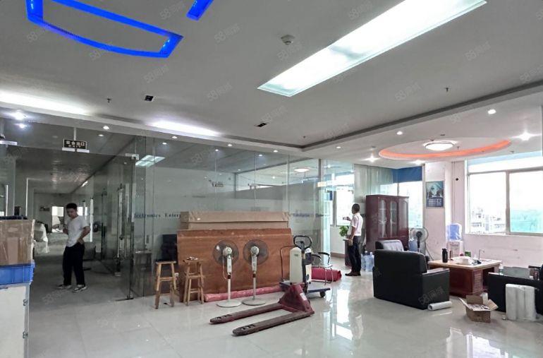 光明甲子塘精装厂房1600平，全吊顶，水电齐全，大型园区