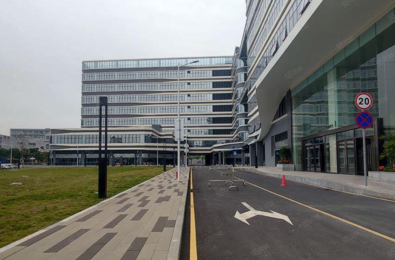 光明地铁口500平起全新红本厂房特价出租