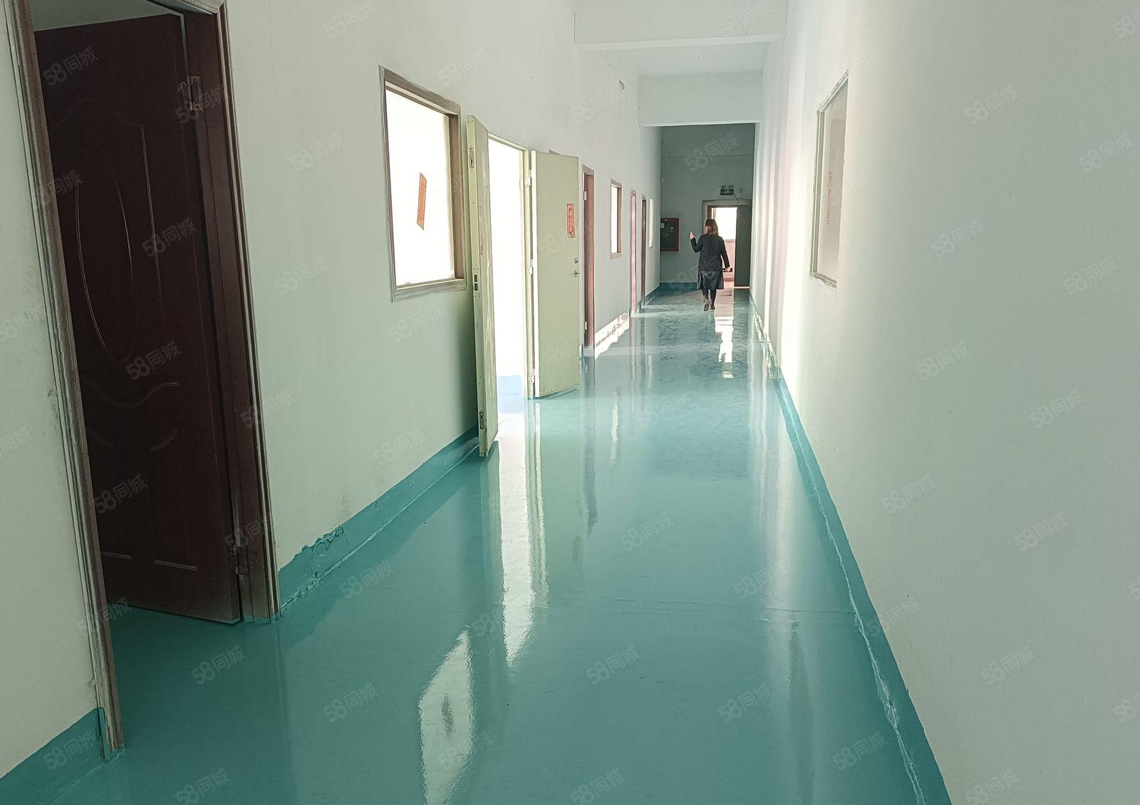 该工业园8000平低价200平起分免停车费一楼厂房仓库出租