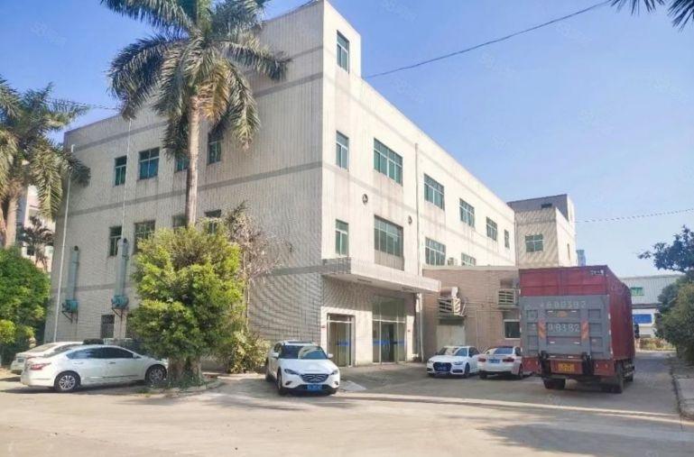 公明原房东独院厂房出租4500平空地超大可分租1楼有仓库出租