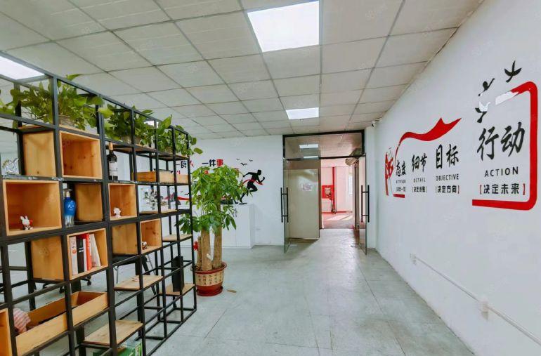 靓盘推荐公明楼村原电子厂出租660平精装无转让费车间吊好顶