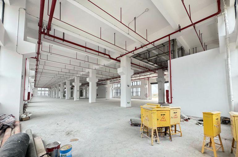 光明厂房出租，适合仓库加工组装办公展示会议研发检测轻型生产