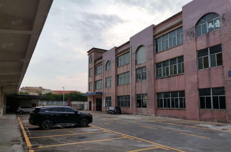 坪山大道金沙第二工业区厂房出租，A栋厂房三层