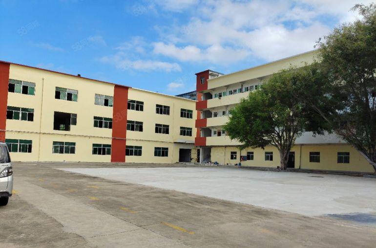 坪山地铁口原房东独院5000平方厂房仓库出租 空地超大可分租