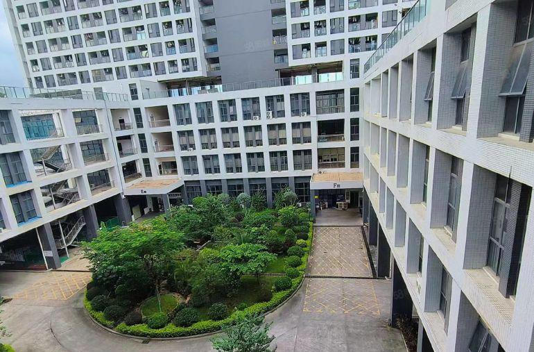 坪山地铁口红本厂房新世纪科技园100平起1000平园区形象好