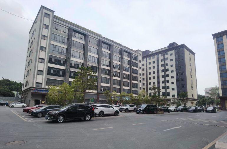 坪山高新产业园原房东2000平方精装修红本厂房出租可分租