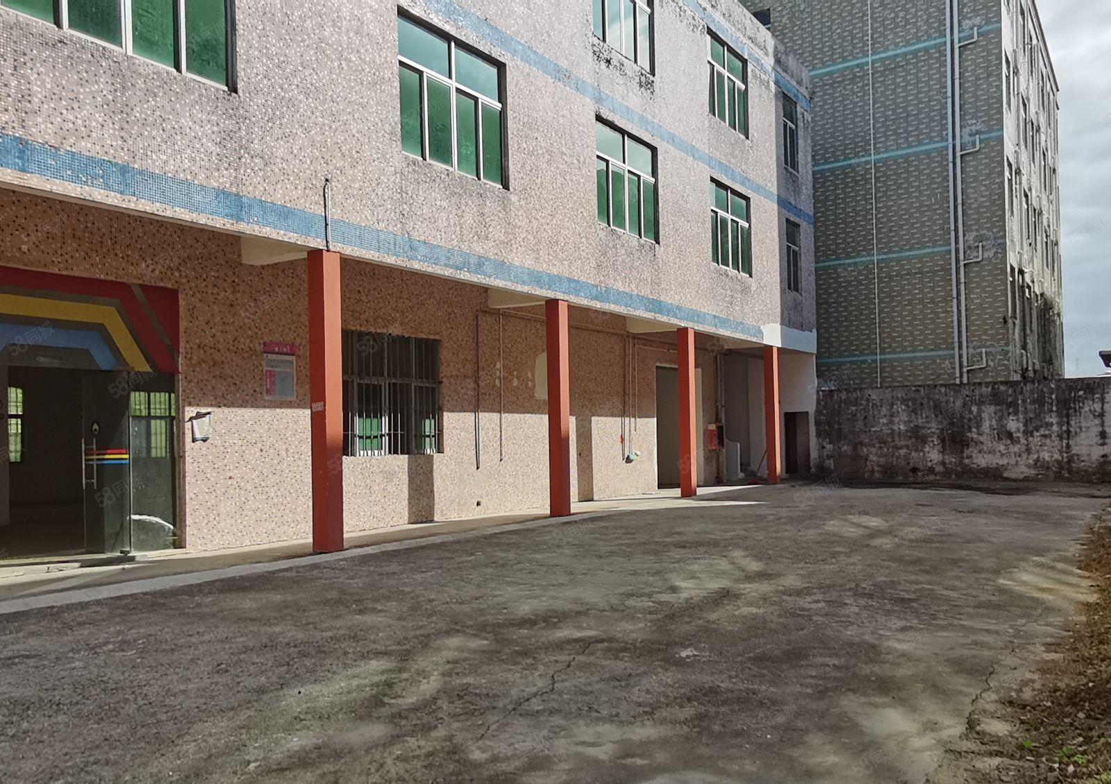 打包价2.8万坪山石井田头埔新空出独院3层1440平宿舍8间