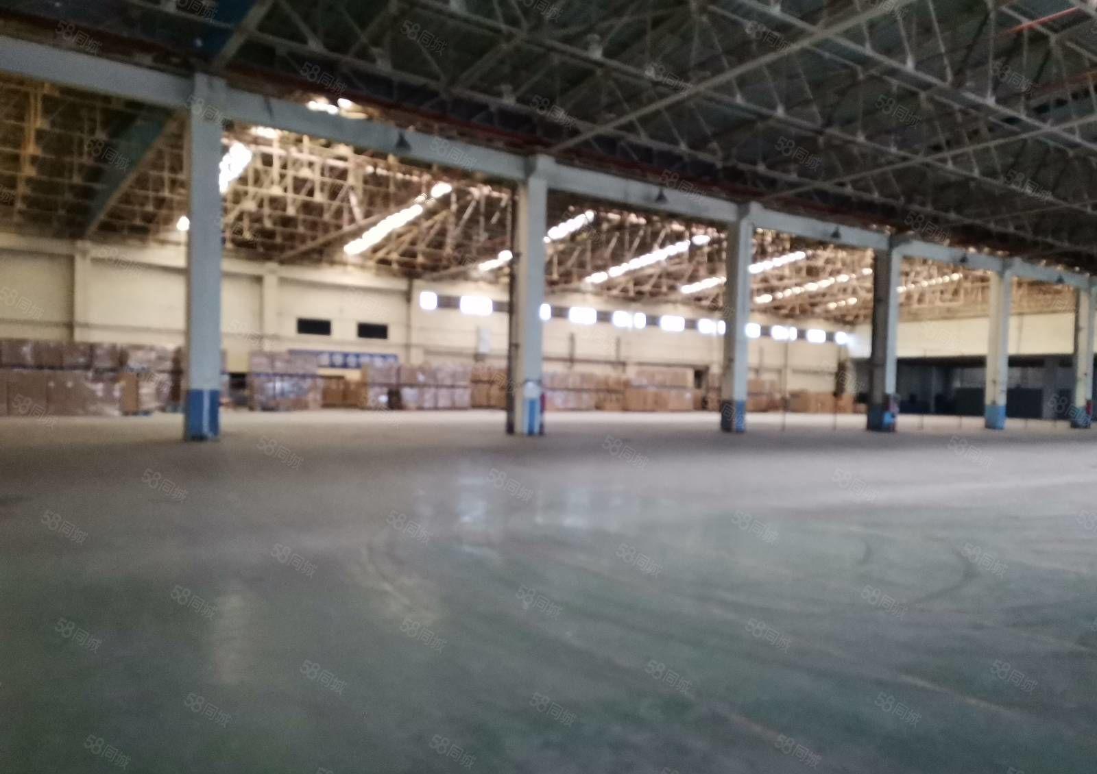深圳坪山15000平方米仓库出租，层高12米，可以分租
