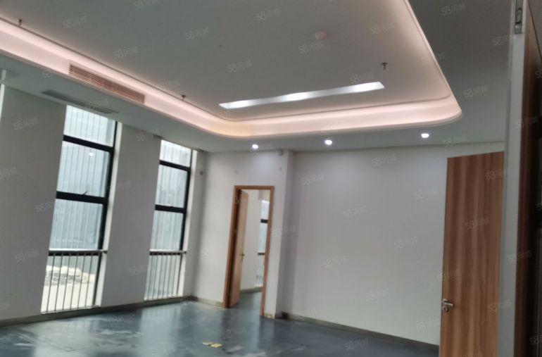 深圳市坪山区，原房东带装修520平方米厂房出租，有红本房产证