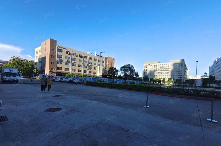 坪山大工业区原房东大型科技园楼上带装修2000平厂房低价出租